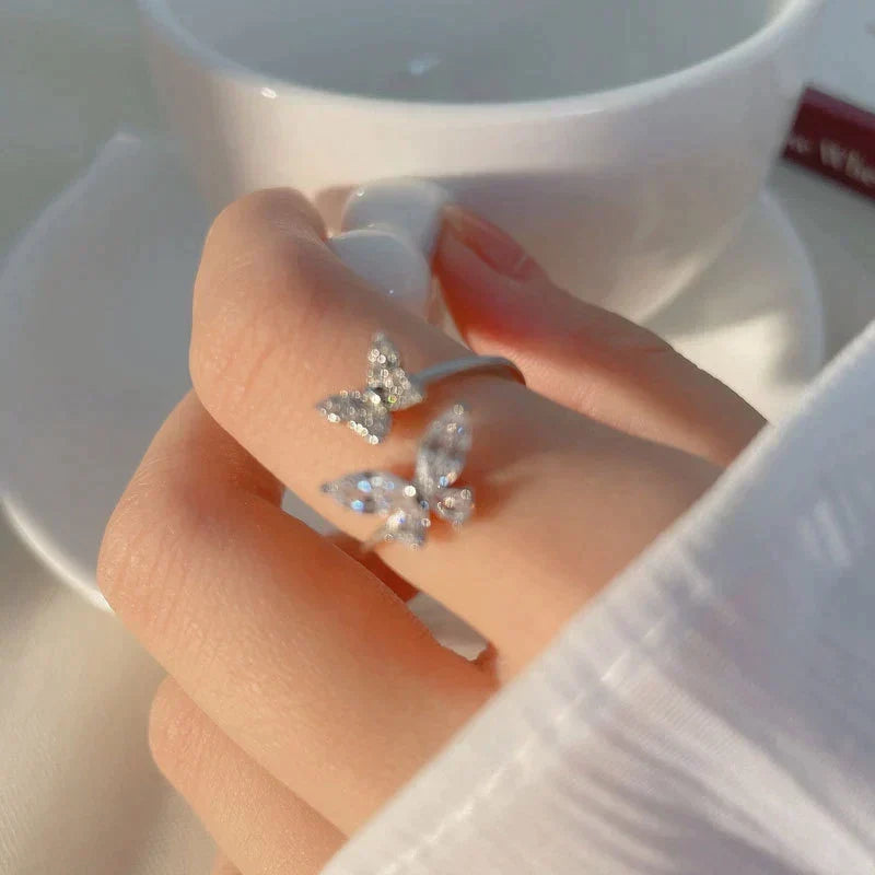 Anillo Mariposa de Doble Cristal