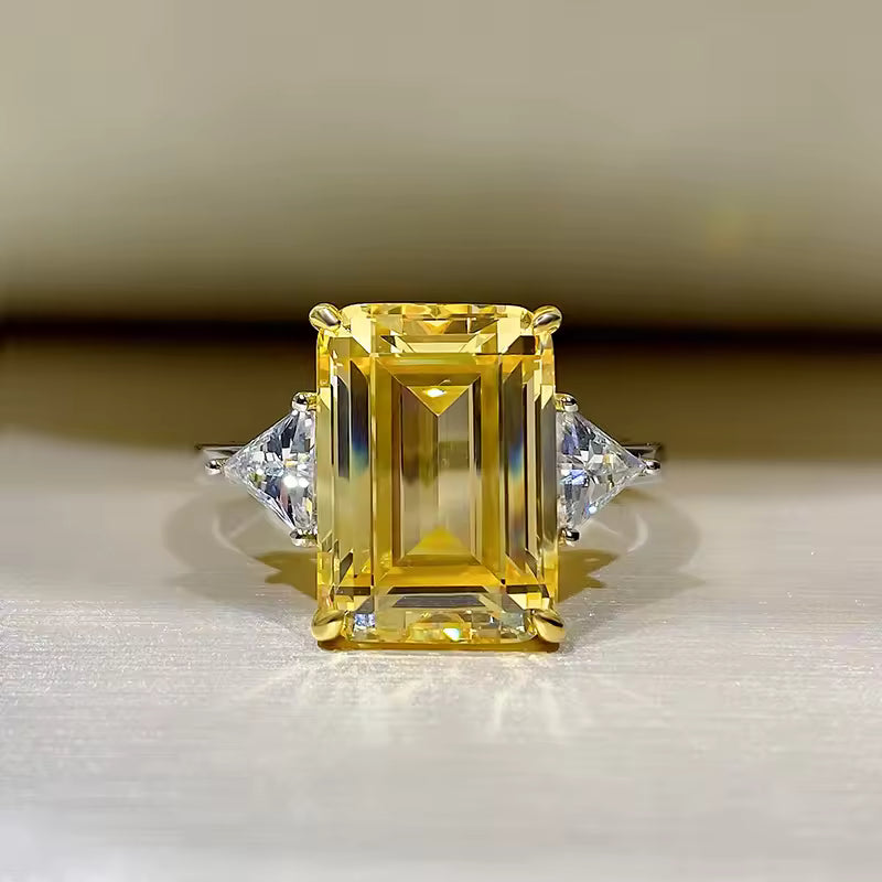 Anillo de Acero Inoxidable con Cristal de Corte Esmeralda
