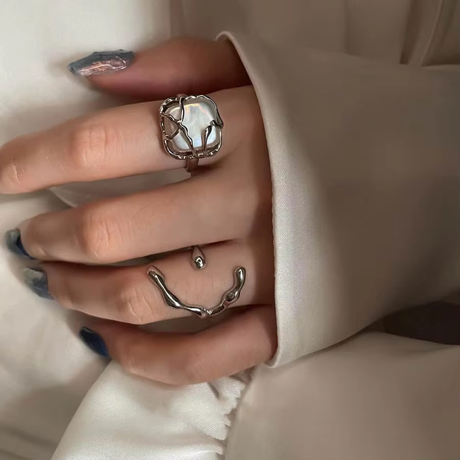 Anillo Vintage de Acero Inoxidable con Perla Natural