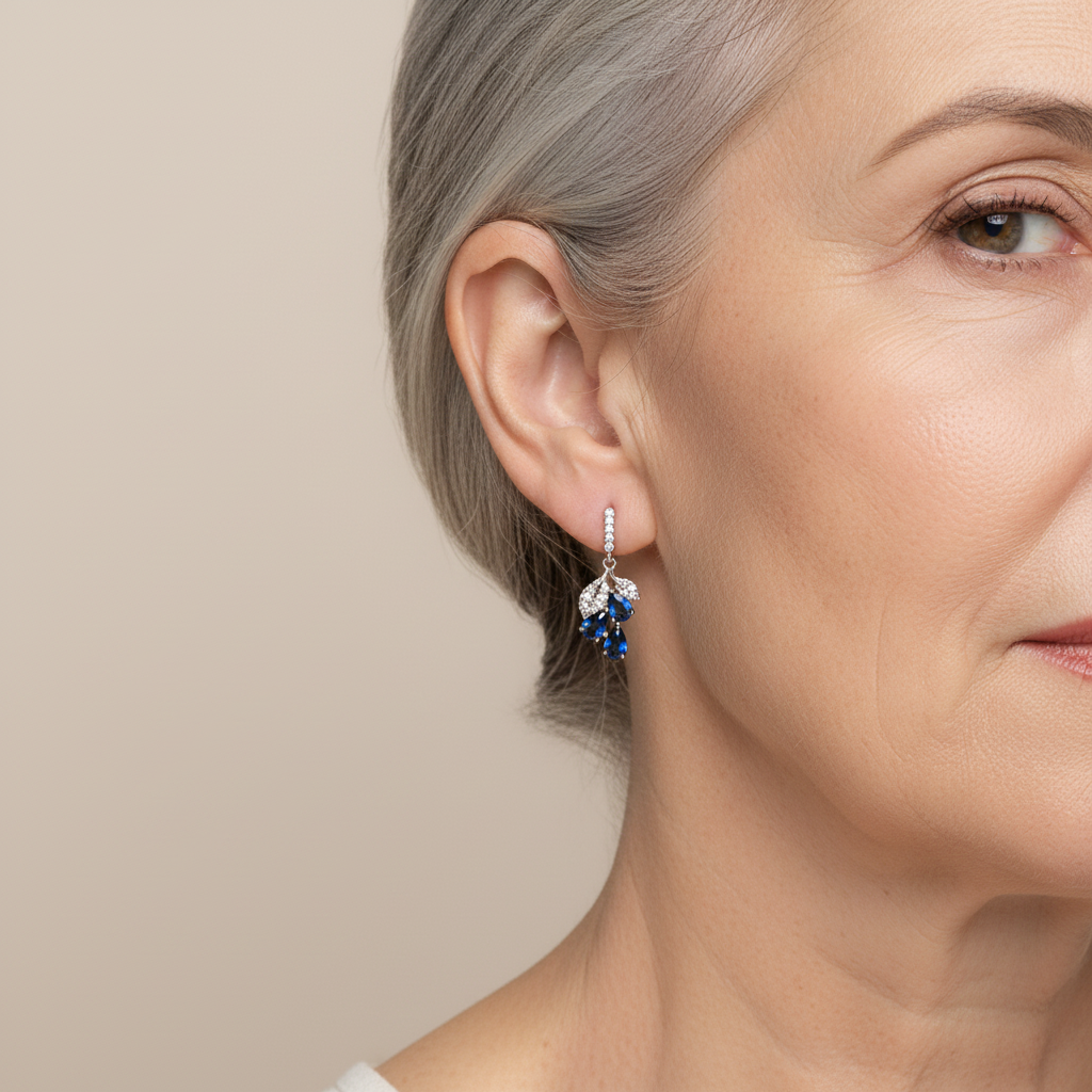 Pendientes elegantes con cristales en forma de lágrima azules y circonitas brillantes