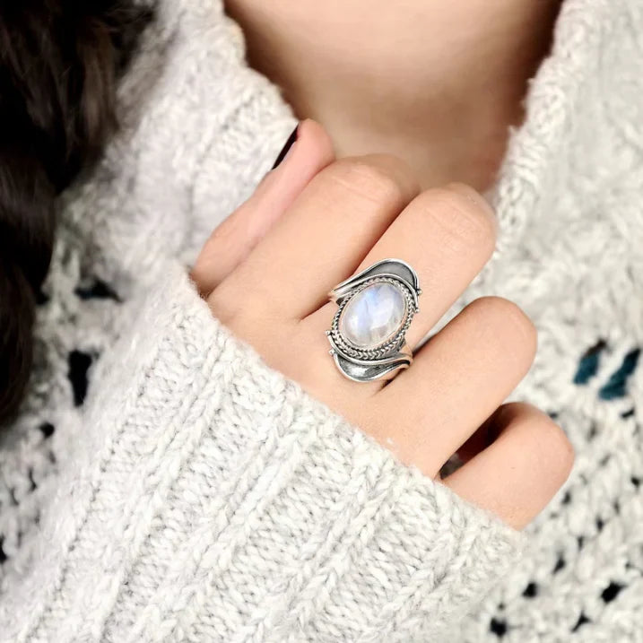 Anillo de Acero Inoxidable con Piedra de Luna
