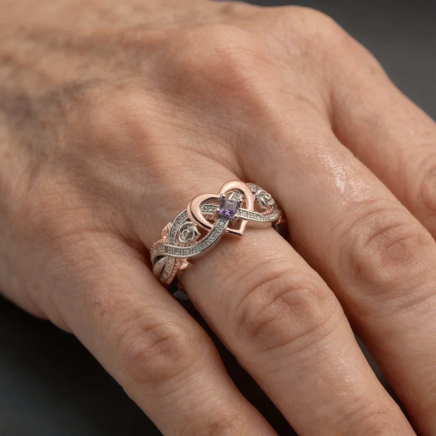 Anillo de Acero Inoxidable con Diseño de Corazón e Infinito