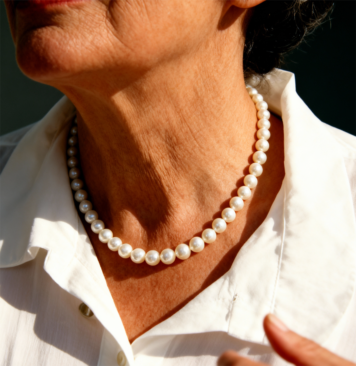 Collar de perlas clásico para una elegancia atemporal y un estilo femenino