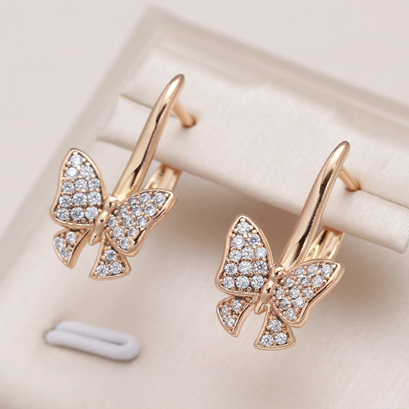 Pendientes elegantes de mariposa con circonita cúbica para mujer con piedras brillantes
