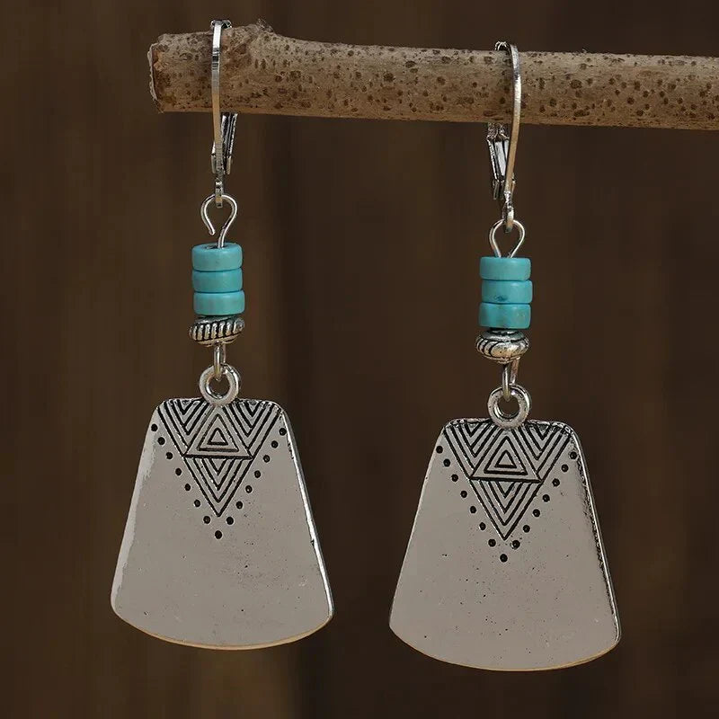 Pendientes étnicos boho turquesa con forma de lágrima