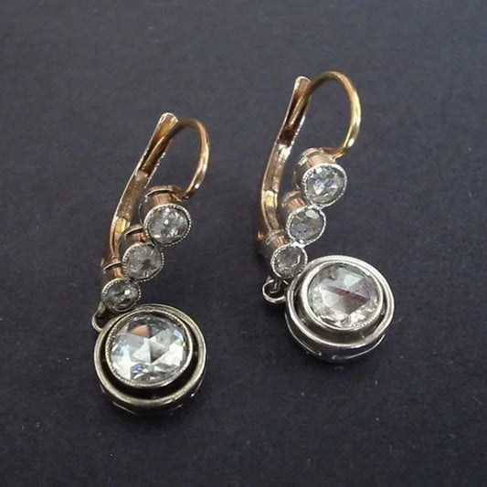 Pendientes antiguos con brillantes diamantes talla rosa y cierres de gancho