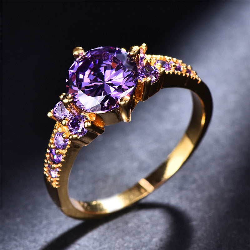 Anillo de Oro con Amatista – Elegancia y Distinción