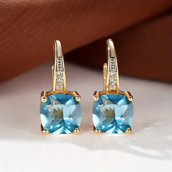 Pendientes de aro brillantes con circonitas talla cojín