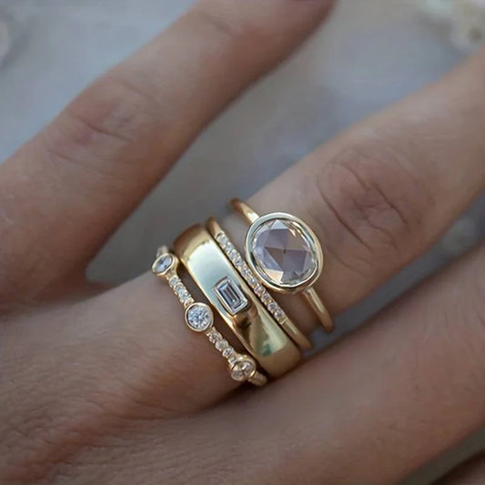 Cuarteto Dorado - Conjunto de anillos apilables de circonita cúbica vintage
