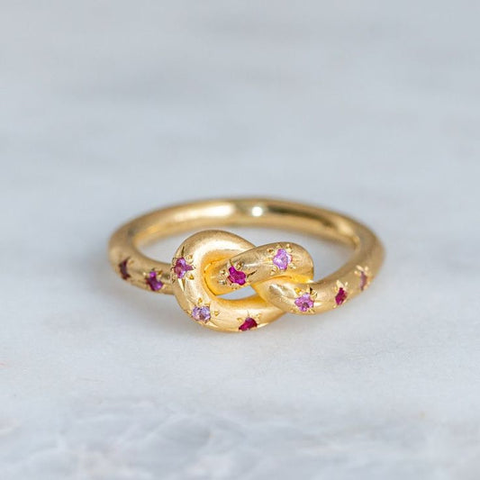 Anillo Vintage con Circonita Verde Oliva