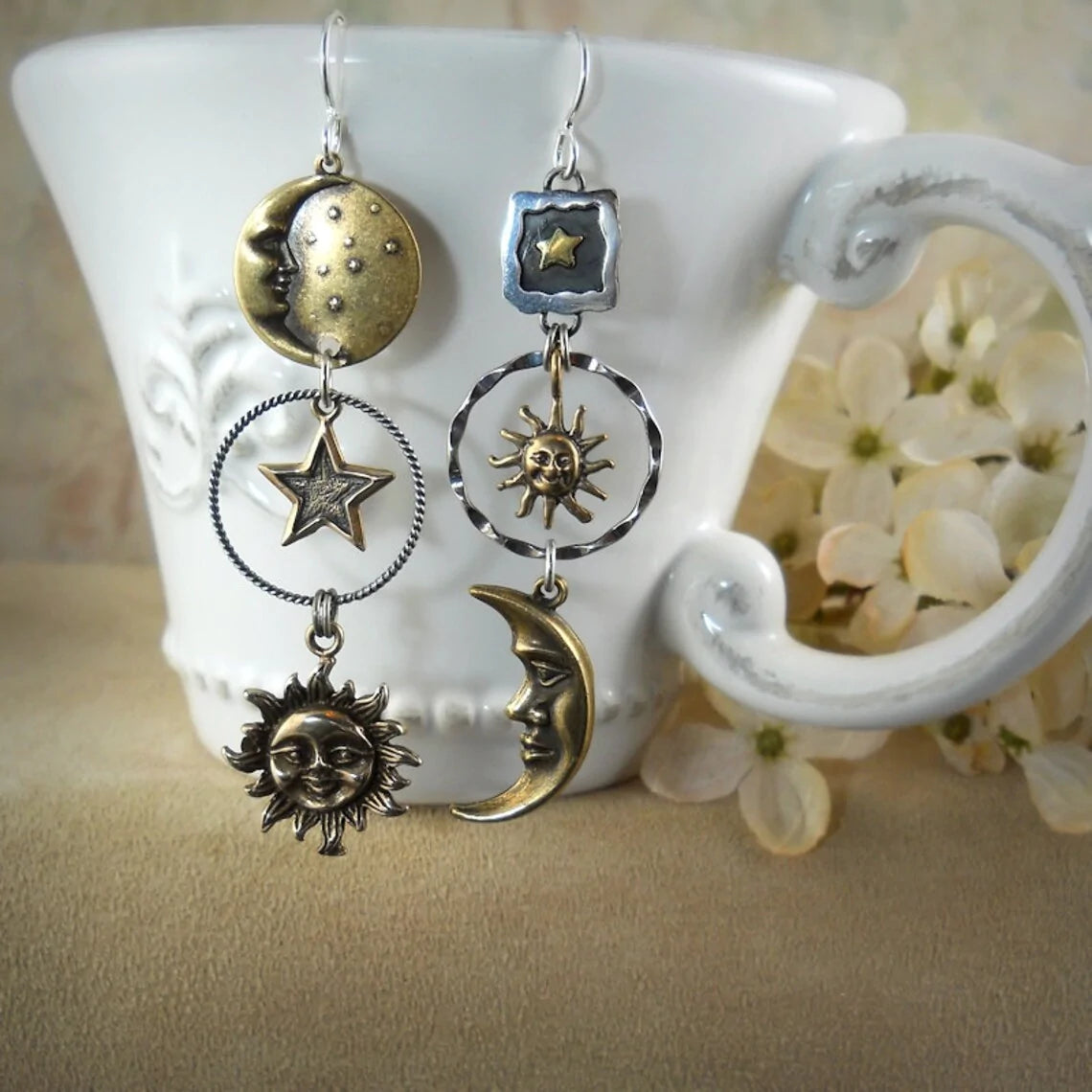 Pendientes colgantes de bronce antiguo sol luna estrella