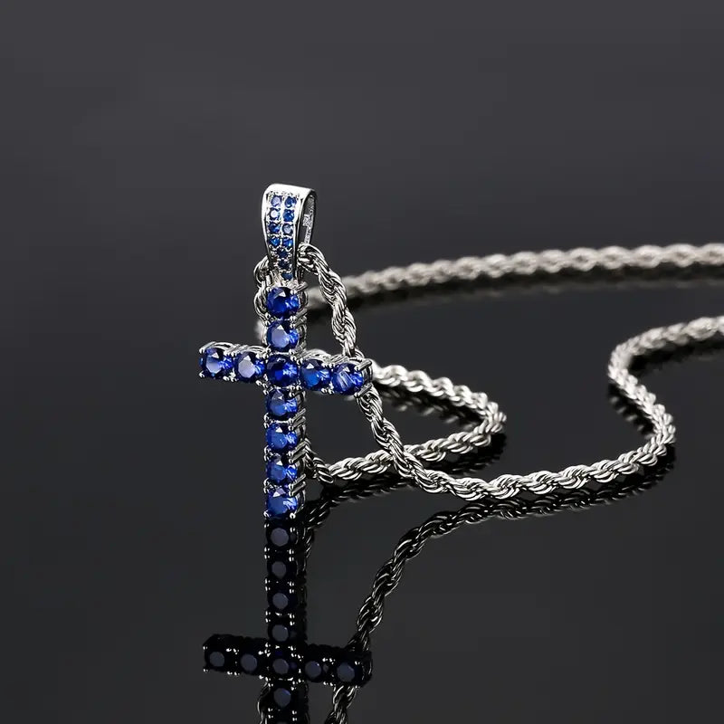 Collar con colgante de cruz brillante con circonitas y cadena de cordón