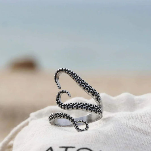 Anillo ajustable con tentáculos de pulpo