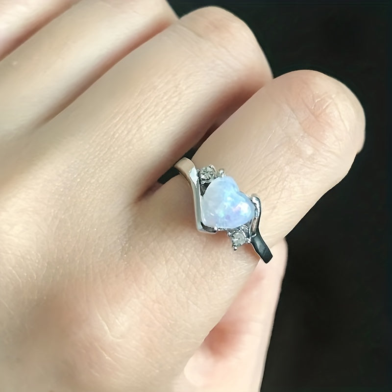 Anillo Stella con piedra lunar