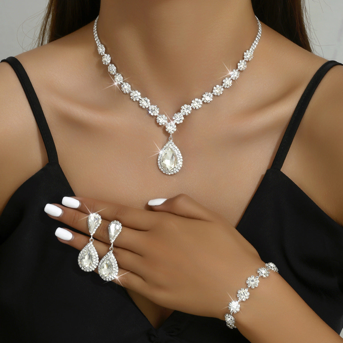 Elegante conjunto de joyería nupcial con diamantes de imitación y colgante en forma de lágrima para bodas y fiestas