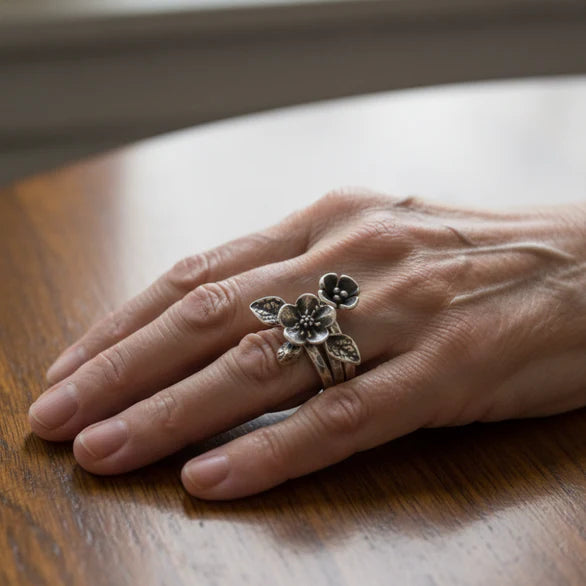 Anillo Floral Vintage Multicapa