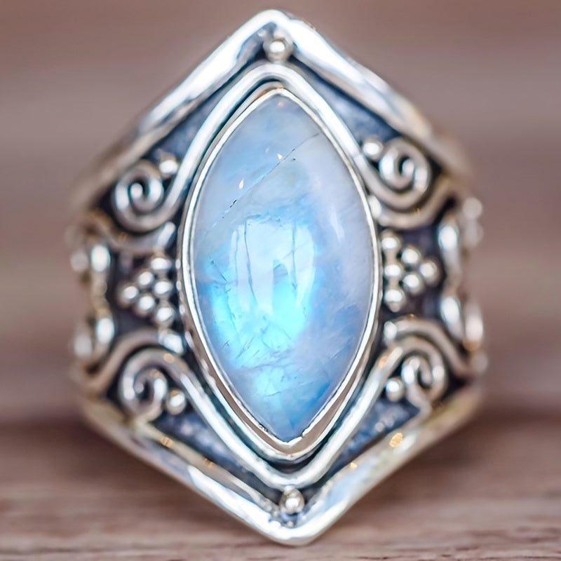 Anillo con piedra de luna