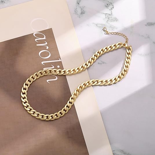 Collar de cadena gruesa para mujer: accesorio de moda