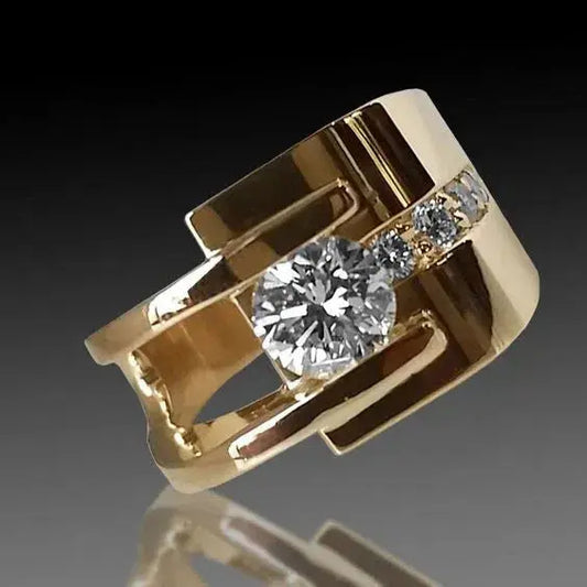 Anillo Vintage Asimétrico Dorado con Circonia Cúbica
