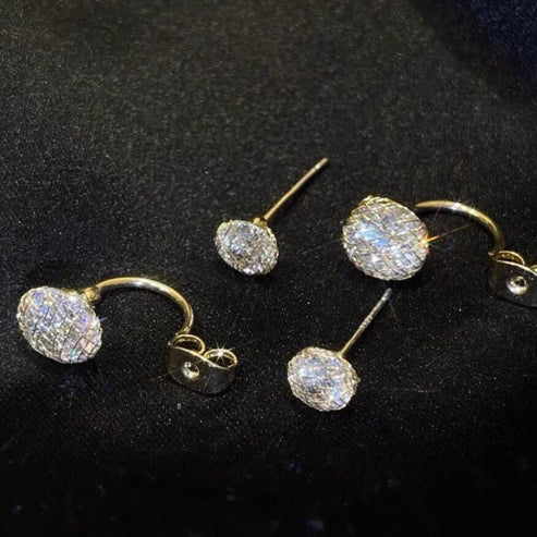 Pendientes brillantes de circonita cúbica con diseño de doble cara para un aspecto elegante