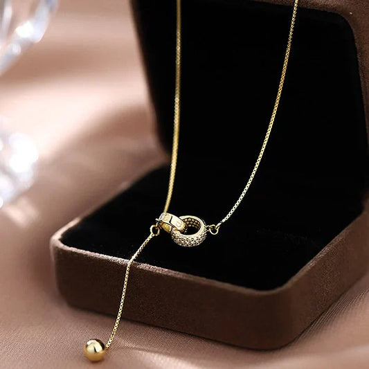 Collar brillante de dos anillos con circonitas, elegantemente ajustable