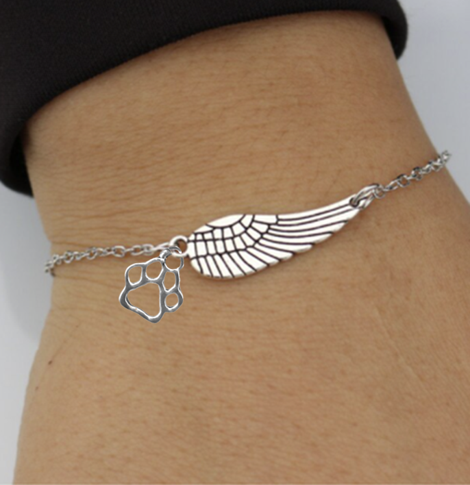Pulsera con estampado de pata de ala de ángel para conmemorar a las mascotas