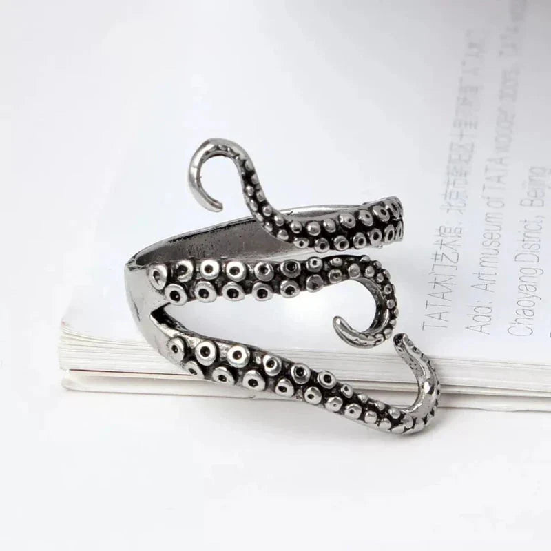 Anillo ajustable con tentáculos de pulpo