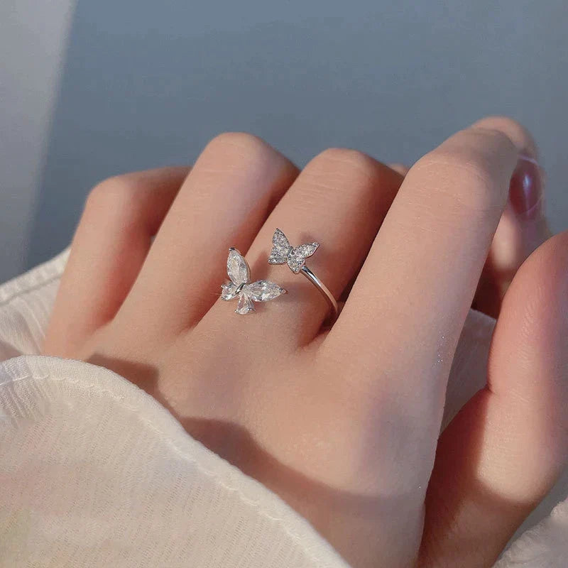 Anillo Mariposa de Doble Cristal