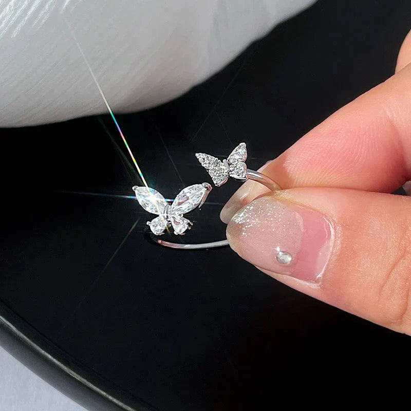 Anillo Mariposa de Doble Cristal