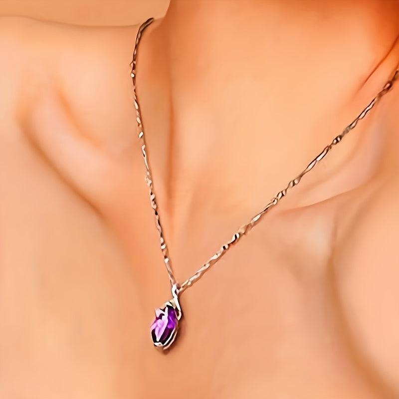 Elegante collar con colgante de lágrima de amatista para mujer