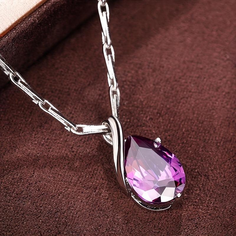 Elegante collar con colgante de lágrima de amatista para mujer