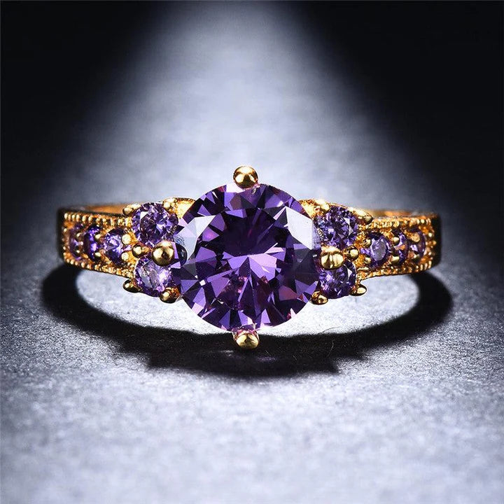 Anillo de Oro con Amatista – Elegancia y Distinción