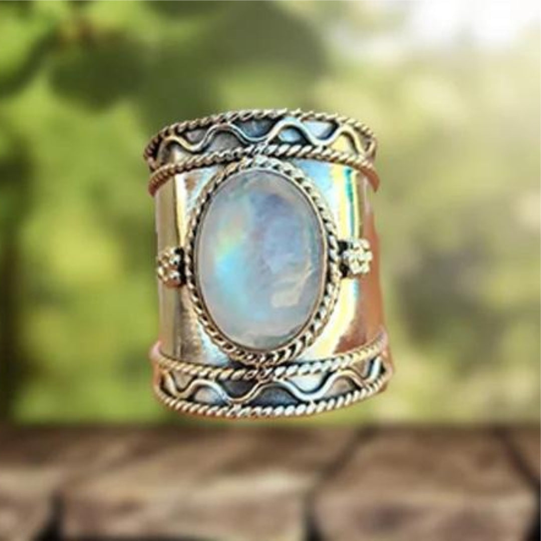 Anillo Helena con piedra luna