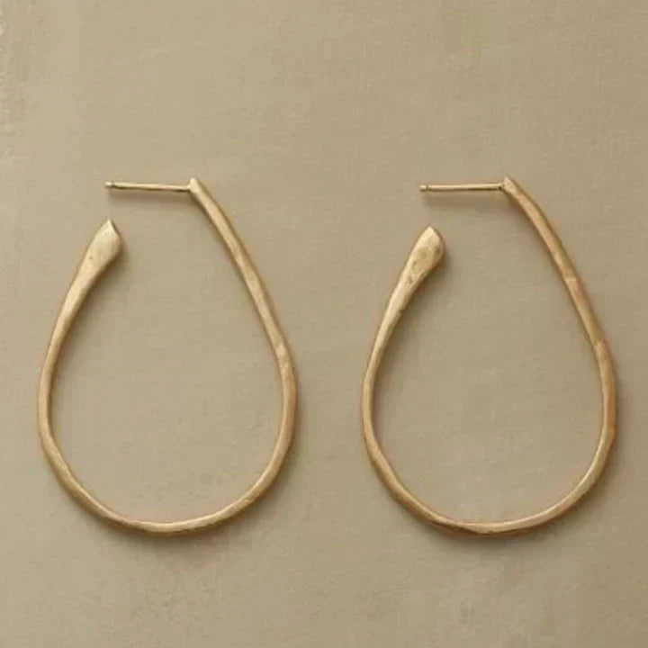 Pendientes vintage chic en forma de lágrima con acabado martillado