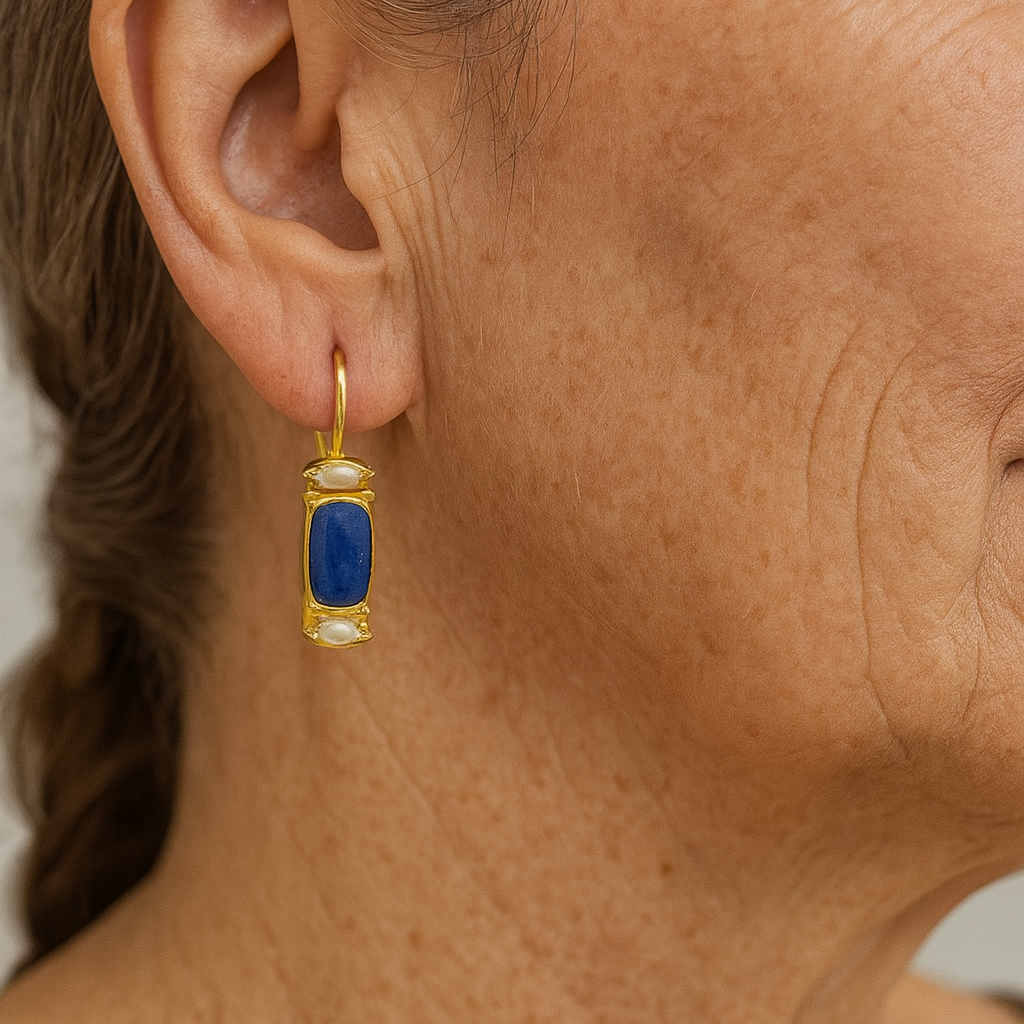 Pendientes vintage con lapislázuli brillante y perlas de agua dulce