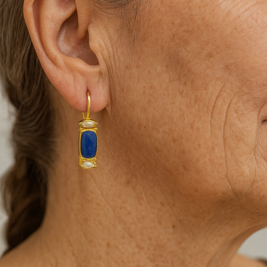 Pendientes vintage con lapislázuli brillante y perlas de agua dulce