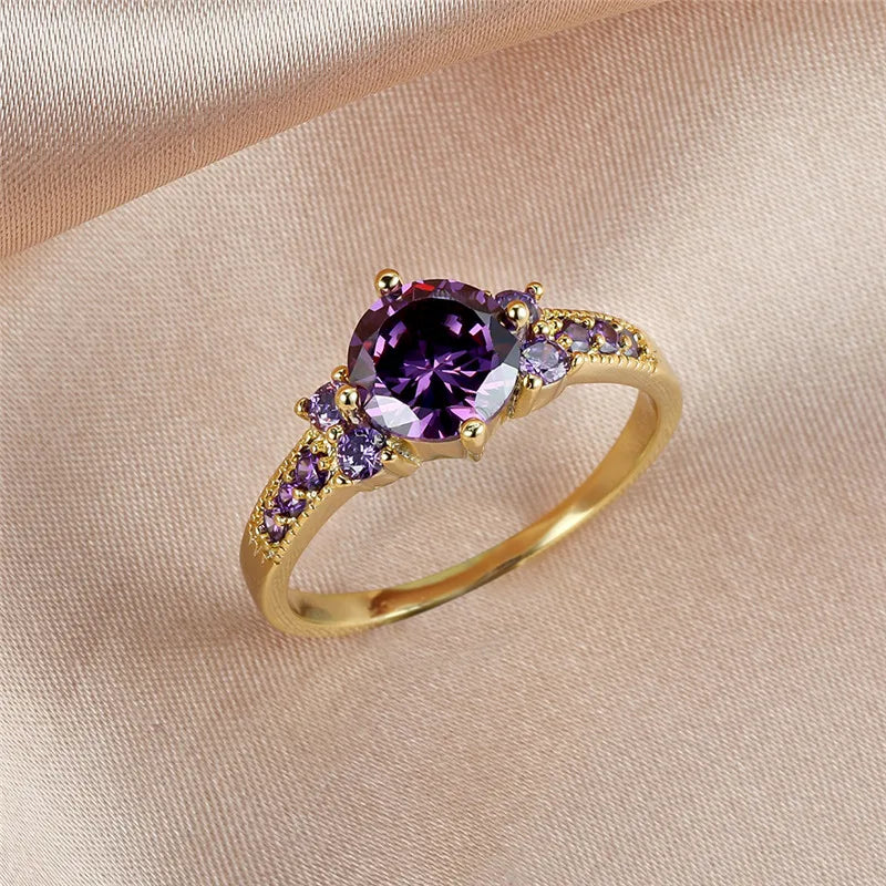 Anillo de Oro con Amatista – Elegancia y Distinción