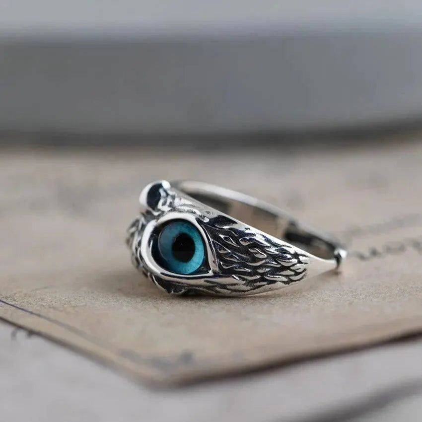 Anillo Búho de Plata con Ojos Azules