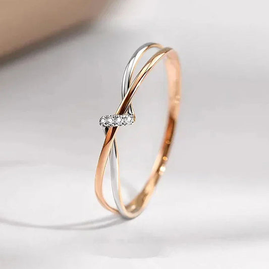 Anillo Vintage Plateado con Flores en Capas