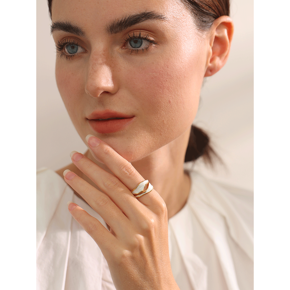 Anillo de Acero Inoxidable con Esmalte Blanco