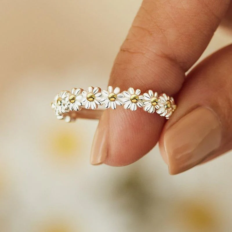 Anillo espiral vintage con circonitas