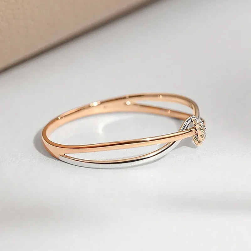 Anillo Vintage Plateado con Flores en Capas