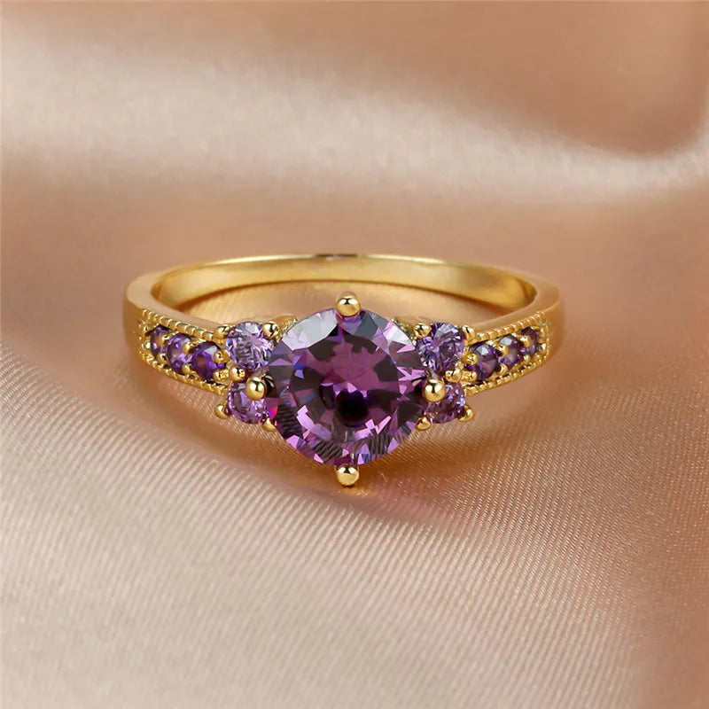 Anillo de Oro con Amatista – Elegancia y Distinción