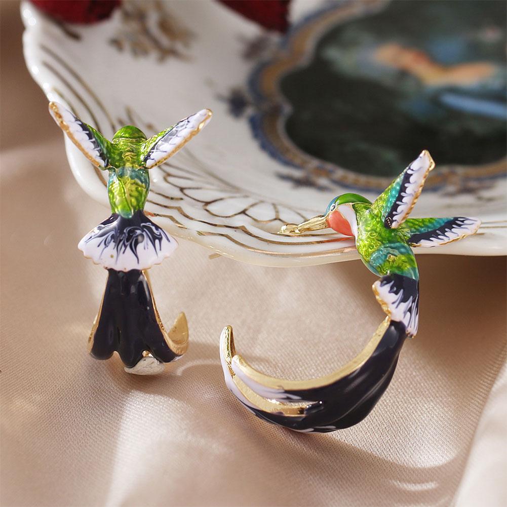 Pendientes exóticos de esmalte de colibrí con diseño único