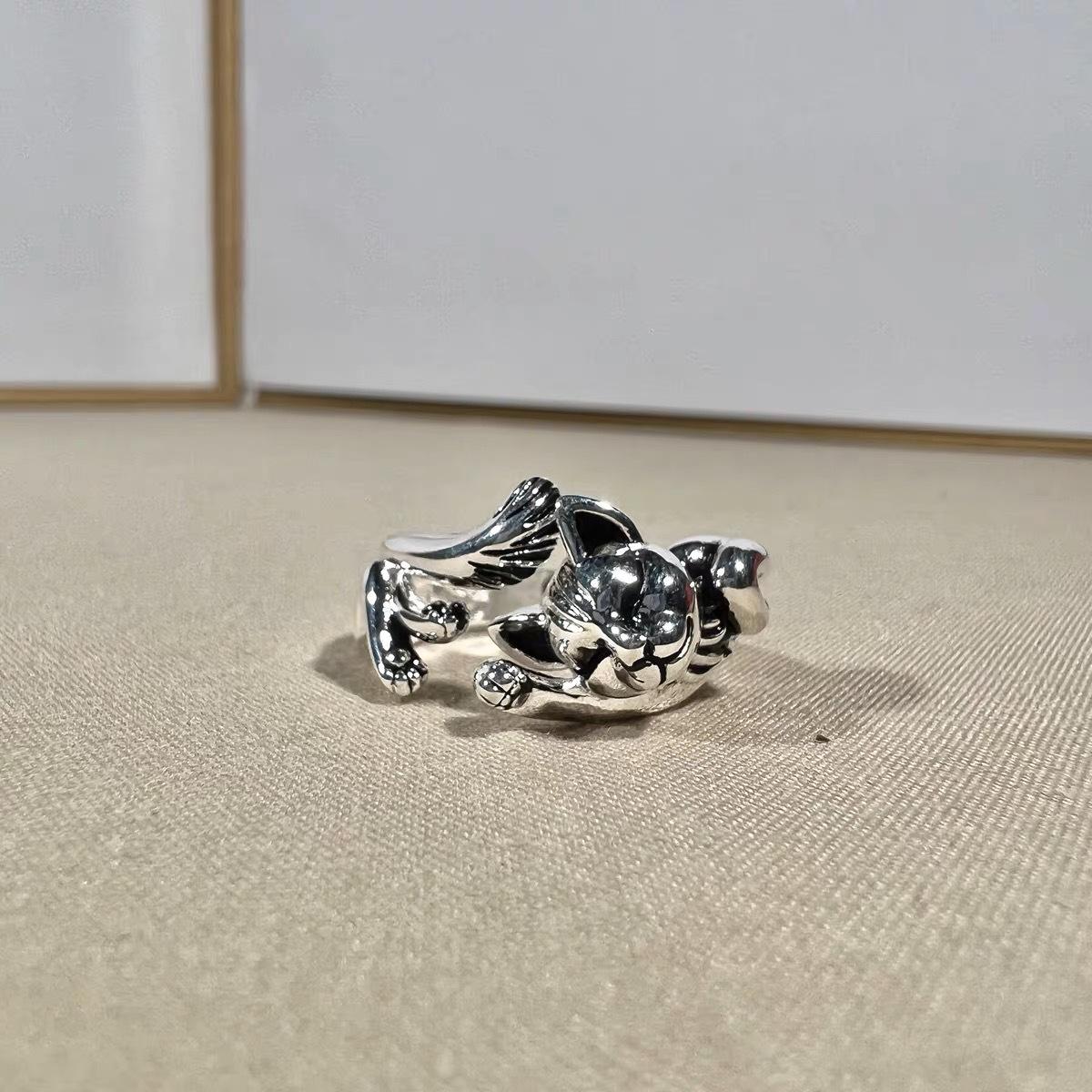Anillo Ajustable de Acero Inoxidable – Diseño Gato Durmiente