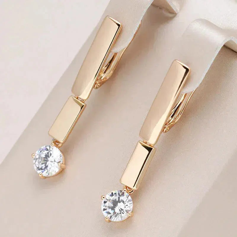 Pendientes elegantes de circonitas con barras brillantes para ocasiones especiales