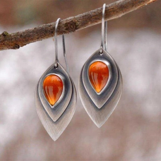 Pendientes vintage de lágrima con piedra naranja brillante