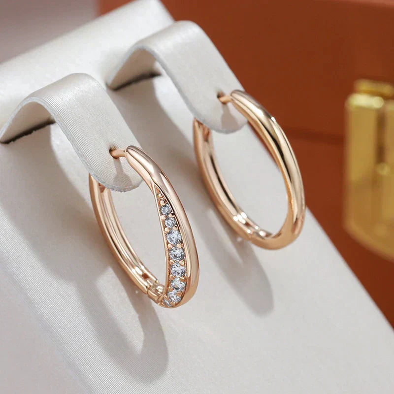 Pendientes de aro elegantes y delicados con brillantes cristales de circonita para mujer