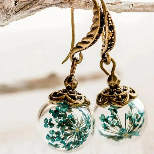 Pendientes de bolas de cristal vintage con flores secas reales