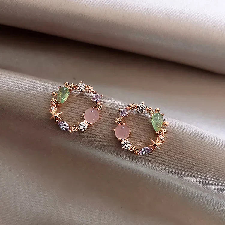 Pendientes de flores con circonitas y piedras de colores